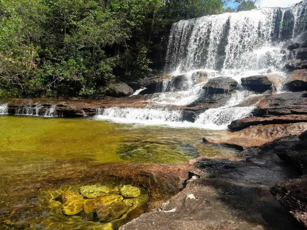 CAÑO CRISTALES 3D2N