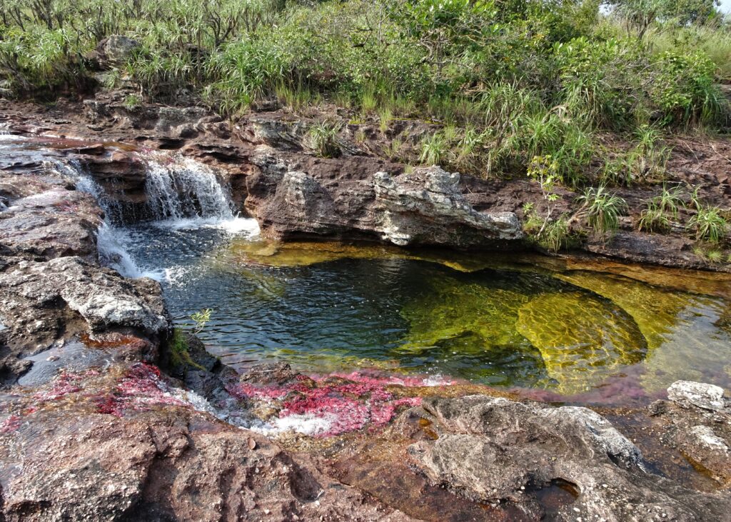 CAÑO CRISTALES 3D2N